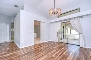 512 Pinewalk Dr, Brandon, FL 33510 - Photo 7