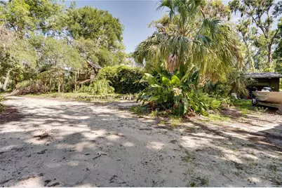 6924 Valrie Lane, Riverview, FL 33569 - Photo 9