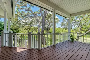 389 Grand Bay Dr, Palm Harbor, FL 34683 - Photo 31