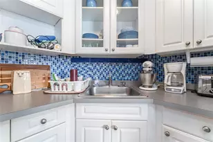 3315 58th Ave S, Saint Petersburg, FL 33712 - Photo 15