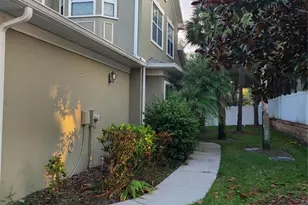 10620 Whittington Ct, Largo, FL 33773 - Photo 3