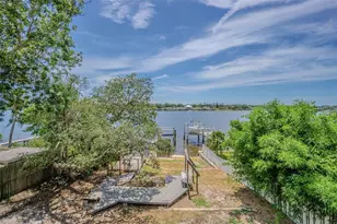 739 Chesapeake Dr, Tarpon Springs, FL 34689 - Photo 63