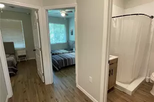 1935 Oxnard Ct, Tampa, FL 33612 - Photo 13