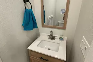 1935 Oxnard Ct, Tampa, FL 33612 - Photo 11