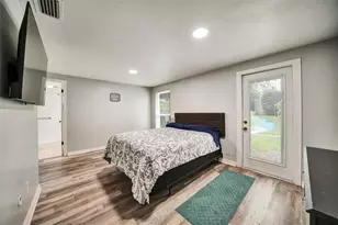 1305 Willow Valley Dr, Brandon, FL 33510 - Photo 21