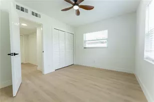 4011 Helena St NE, Saint Petersburg, FL 33703 - Photo 17