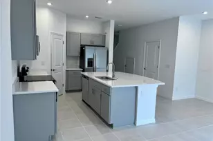 34142 Polacca Ln, Wesley Chapel, FL 33543 - Photo 7