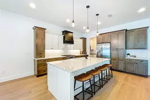 1015 W Charter St, Tampa, FL 33602 - Photo 5