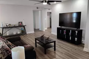 702 Cypress Pl, Sun City Center, FL 33573 - Photo 27