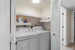 10182 Seminole Island Dr, Largo, FL 33773 - Photo 7