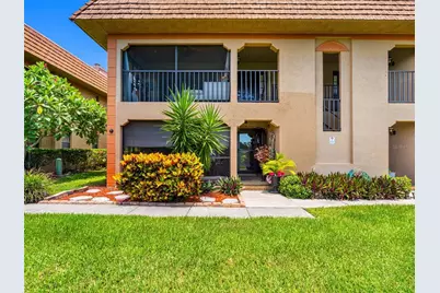 10182 Seminole Island Dr, Largo, FL 33773 - Photo 1