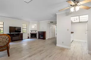 10182 Seminole Island Dr, Largo, FL 33773 - Photo 19