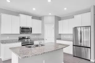 16972 Oval Rum Dr, Wimauma, FL 33598 - Photo 7