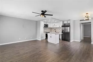 201 Bedford St, Sun City Center, FL 33573 - Photo 5