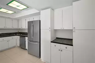 800 S Gulfview Blvd, Clearwater, FL 33767 - Photo 9