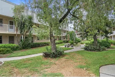10033 64th Avenue N #4, Saint Petersburg, FL 33708 - Photo 35