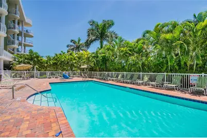 11605 Gulf Boulevard #402, Treasure Island, FL 33706 - Photo 33