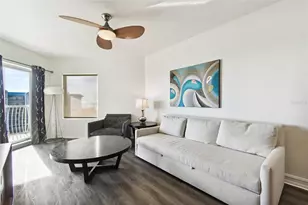 11605 Gulf Blvd, Treasure Island, FL 33706 - Photo 19