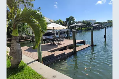 1837 Venetian Point Drive, Clearwater, FL 33755 - Photo 17