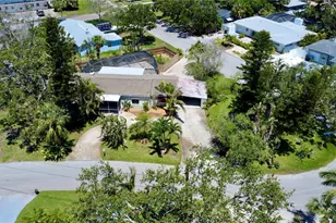 4735 Baywood Point Dr S, Gulfport, FL 33711 - Photo 5