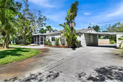 4735 Baywood Point Drive S, Gulfport, FL 33711 - Photo 13