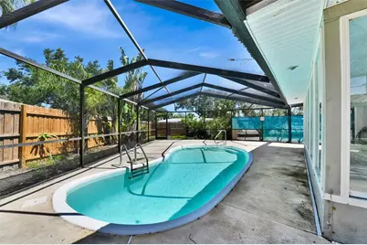 4735 Baywood Point Drive S, Gulfport, FL 33711 - Photo 11