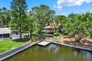 10732 Drummond Rd, Tampa, FL 33615 - Photo 15