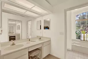 10732 Drummond Rd, Tampa, FL 33615 - Photo 33