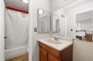 7608 Pasa Dobles Ct, Tampa, FL 33615 - Photo 25