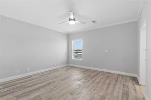 6924 Americana Dr NE, Saint Petersburg, FL 33702 - Photo 25