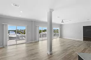 6924 Americana Dr NE, Saint Petersburg, FL 33702 - Photo 13