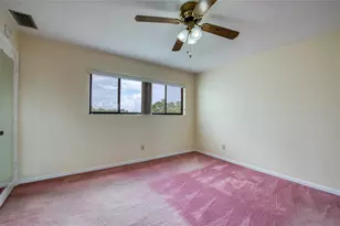 700 Starkey Rd, Largo, FL 33771 - Photo 35
