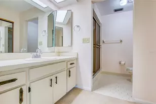 700 Starkey Rd, Largo, FL 33771 - Photo 27
