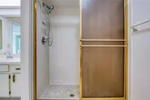 700 Starkey Rd, Largo, FL 33771 - Photo 39