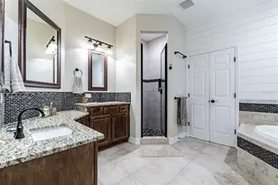 539 Treviso Dr, Apollo Beach, FL 33572 - Photo 13