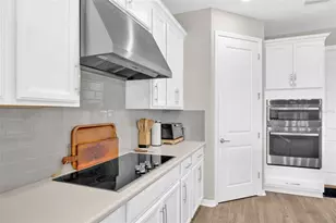 7201 Talamore Dr, Wesley Chapel, FL 33545 - Photo 17