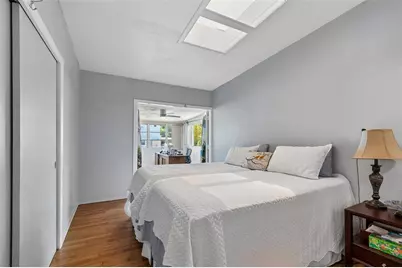 2110 Fairway Avenue S, Saint Petersburg, FL 33712 - Photo 25