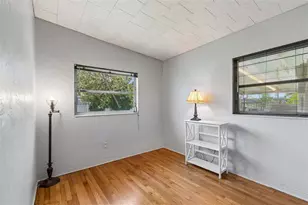 2110 Fairway Ave S, Saint Petersburg, FL 33712 - Photo 37