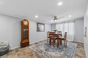 2110 Fairway Ave S, Saint Petersburg, FL 33712 - Photo 17