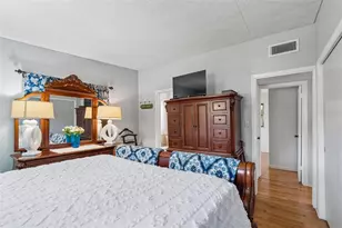 2110 Fairway Ave S, Saint Petersburg, FL 33712 - Photo 33