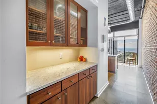 175 2nd St S, Saint Petersburg, FL 33701 - Photo 3