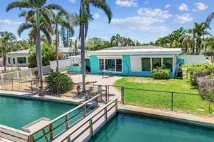 10246 Tarpon Dr, Treasure Island, FL 33706 - Photo 15