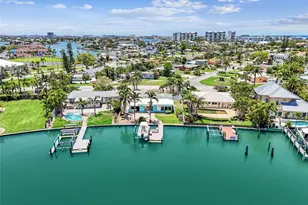 10246 Tarpon Dr, Treasure Island, FL 33706 - Photo 17