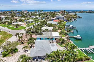 10246 Tarpon Dr, Treasure Island, FL 33706 - Photo 25