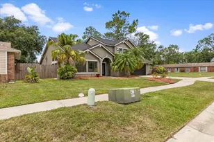 15846 Glenarn Dr, Tampa, FL 33618 - Photo 3