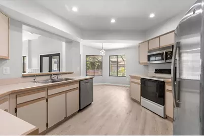 15846 Glenarn Drive, Tampa, FL 33618 - Photo 15