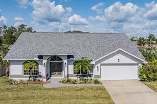 2127 Lagoon Dr, Dunedin, FL 34698 - Photo 1