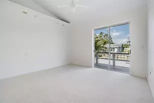 2127 Lagoon Dr, Dunedin, FL 34698 - Photo 19