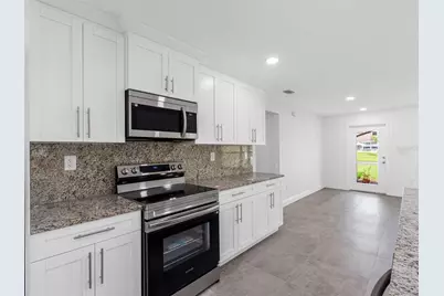 5207 Denver Street NE, Saint Petersburg, FL 33703 - Photo 13