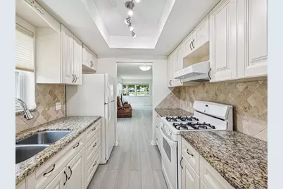 6015 19th Street N #117, Saint Petersburg, FL 33714 - Photo 5